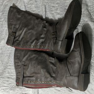 Women's size 11 high shaft boots, used, wide calf